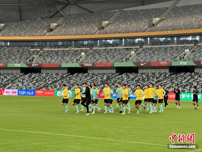 深圳主场大战韩国队，国足能否承载全国球迷的