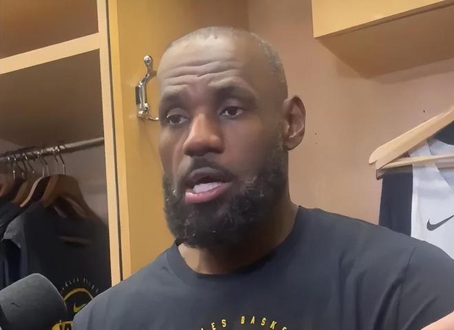 湖人双杀火箭稳居西部第三 火箭滑落第五暴露攻