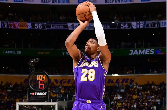 湖人两连胜击败篮网 八村塁表现低迷引担忧