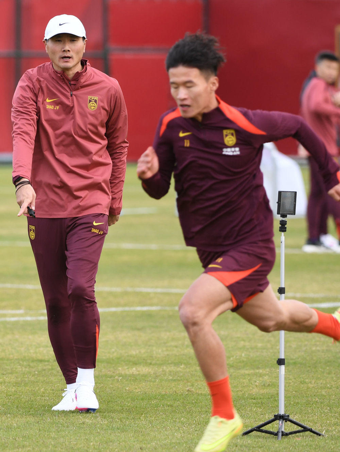 邵佳一执教首秀迎库拉索 国足新老交替实战检验