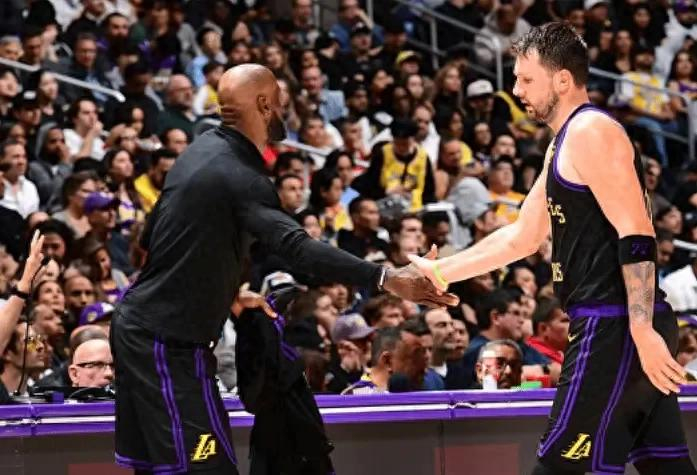 掘金胜灰熊后湖人排名更清晰 东契奇复出成关键